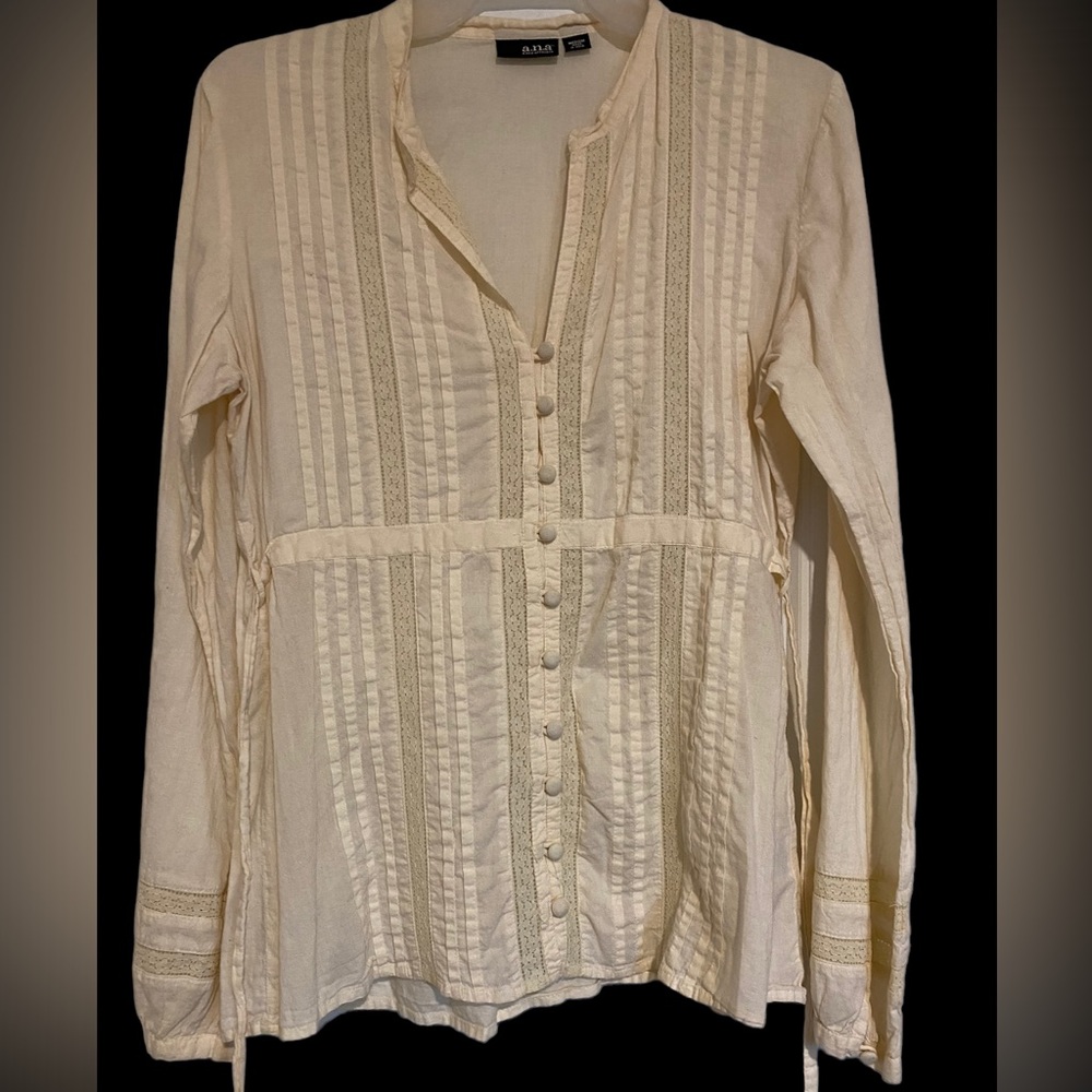 a.n.a Blouse. Size M